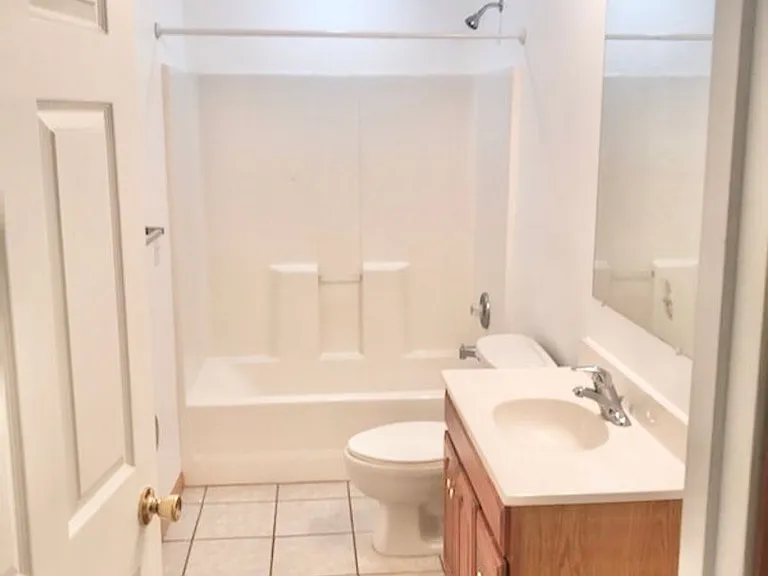 804 Harrison Dr — Photo 18