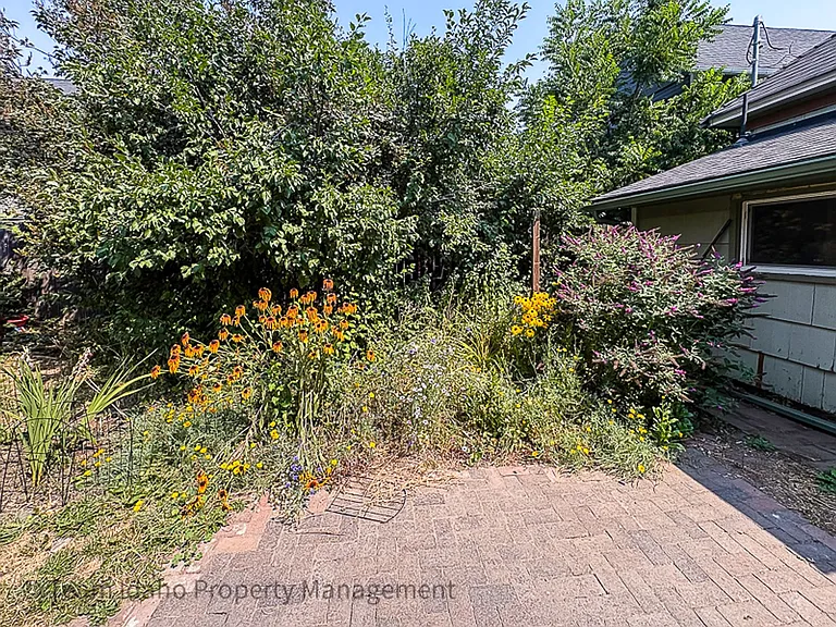 415 S Polk St — Photo 6
