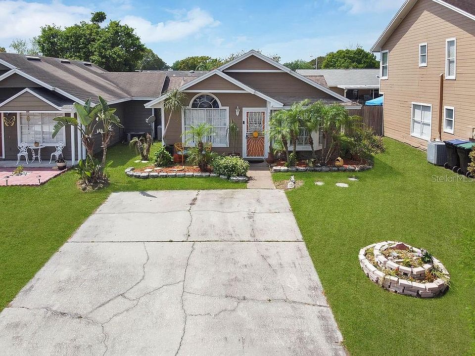 1st image of 2818 Curry Village Ln #2