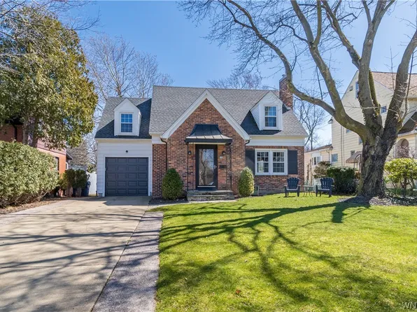 213 Audubon Dr, Amherst, NY 14226