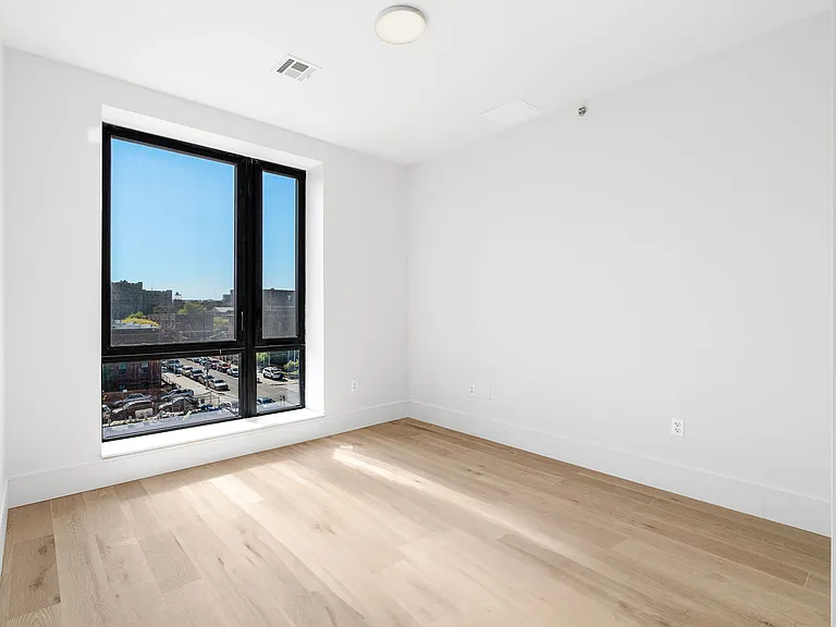 865 Rogers Ave #402 — Photo 5
