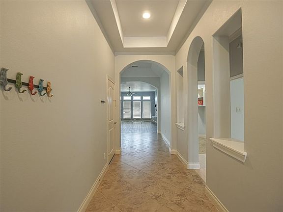 4th image of 14001 Bright Glen Dr
