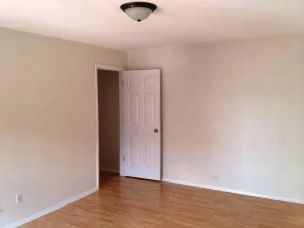 2145 White St, Dubuque, IA 52001