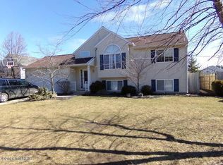 701 Willow St, Howard City, MI