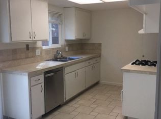 2178 Via Robles, Oceanside, CA 92054