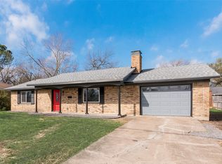 1400 S Jefferson St, Kaufman, TX 75142