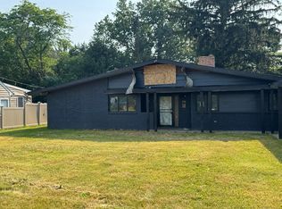 1718 Chelsea Cir, Flint, MI 48503