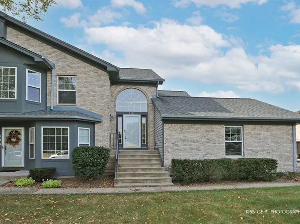 521 Kresswood Dr Unit 521, McHenry, IL 60050