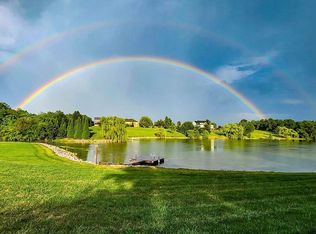 4277 Three Lakes Dr, Elberfeld, IN 47613