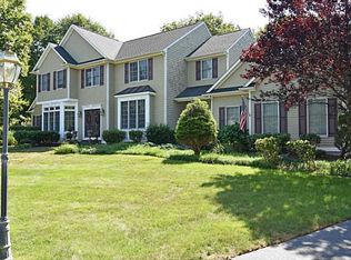 51 Antelope Cir, Saunderstown, RI 02874