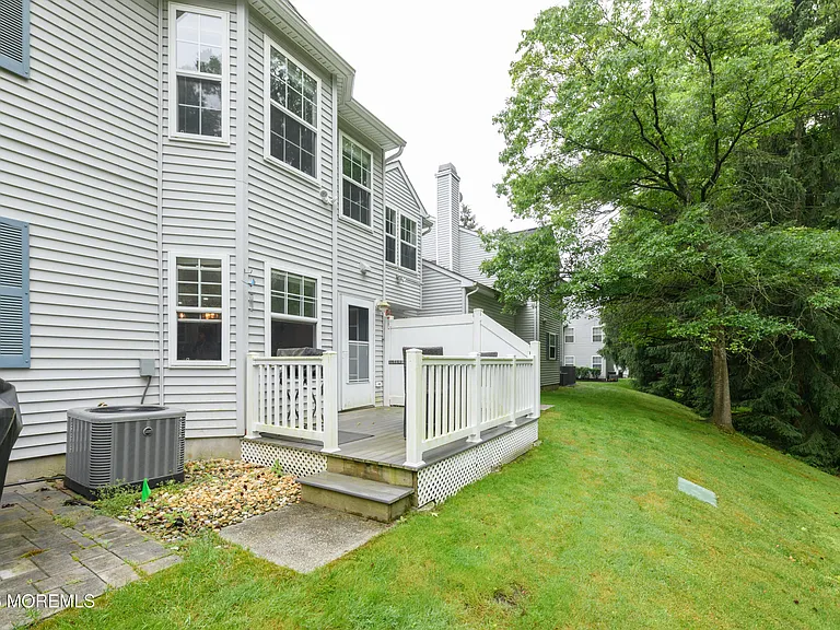 75 McKinley Dr — Photo 35