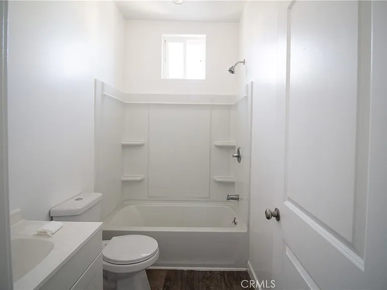 1112 Elden Ave #29 — Photo 5