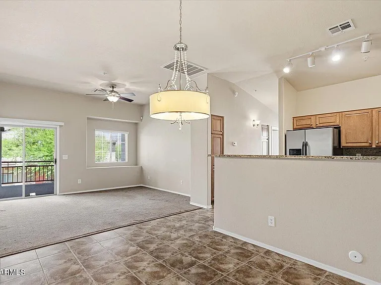 2725 E Mine Creek Rd #2018 — Photo 4