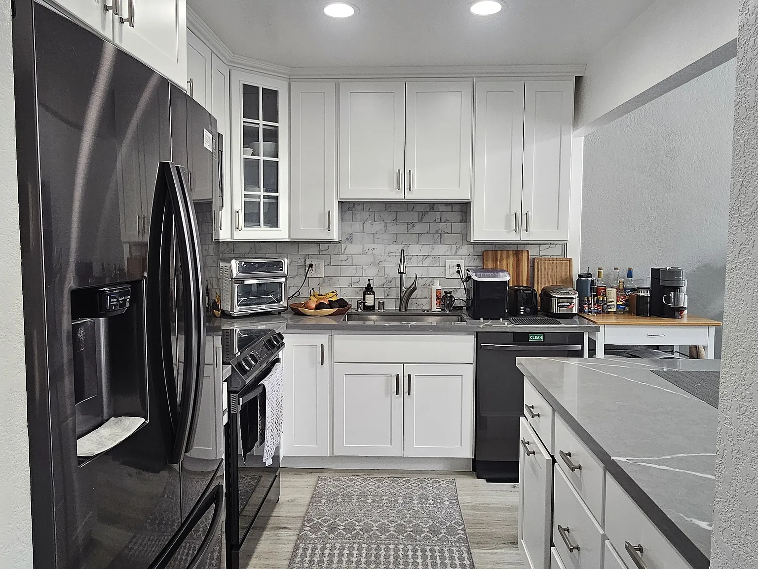 2 bed, 1160 sqft, $2,350 — Photo 4