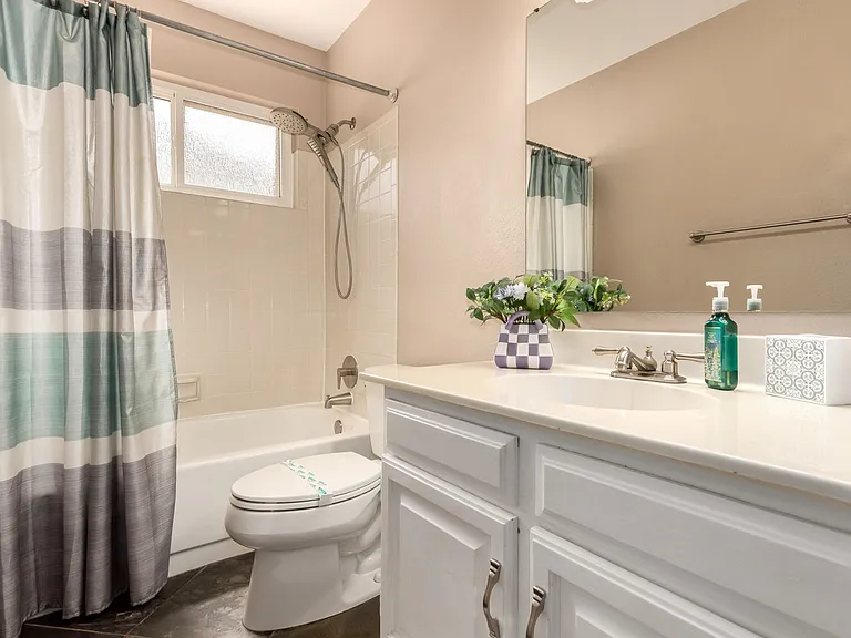 11115 E Mercer Ln — Photo 28