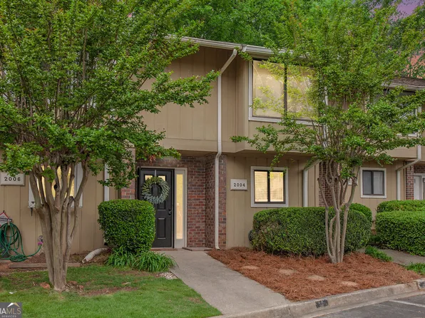 2004 Stratford Pl SE, Marietta, GA 30067