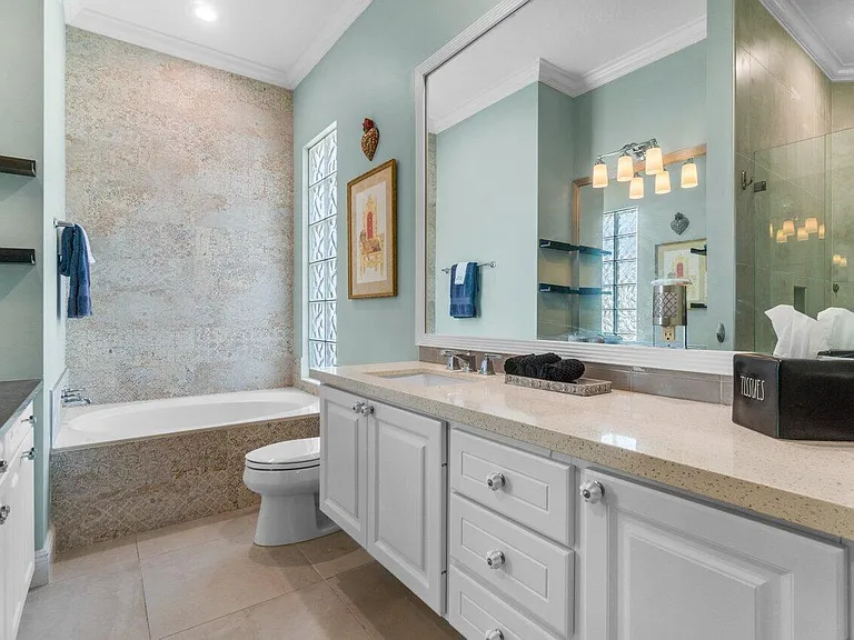8222 Dominica Pl — Photo 25