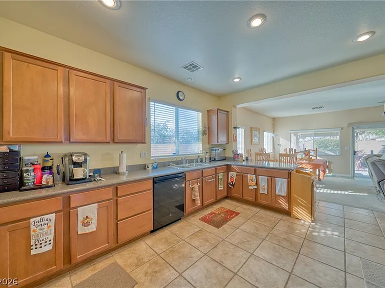 5720 Al Fresco Ave — Photo 8