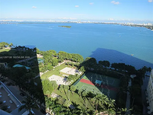 1750 N Bayshore Dr #3914 Photo 1