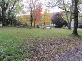 Saint Johns Rd, Drums, PA 18222