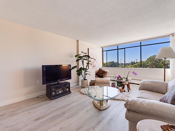 5th image of 6631 Minoru Blvd #709