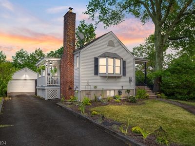 4 Highland St, Green Brook, NJ, 08812