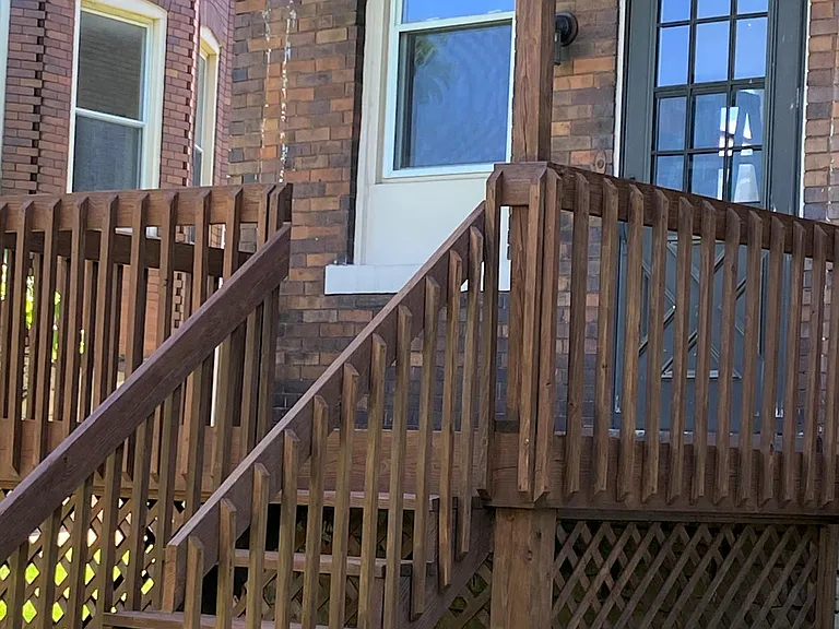 Private 6 x 10 Deck