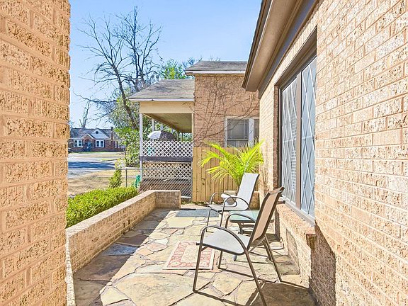3rd image of 505 Williams Ct