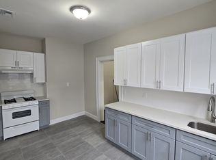 25 Essex St #R22, Irvington, NJ 07111