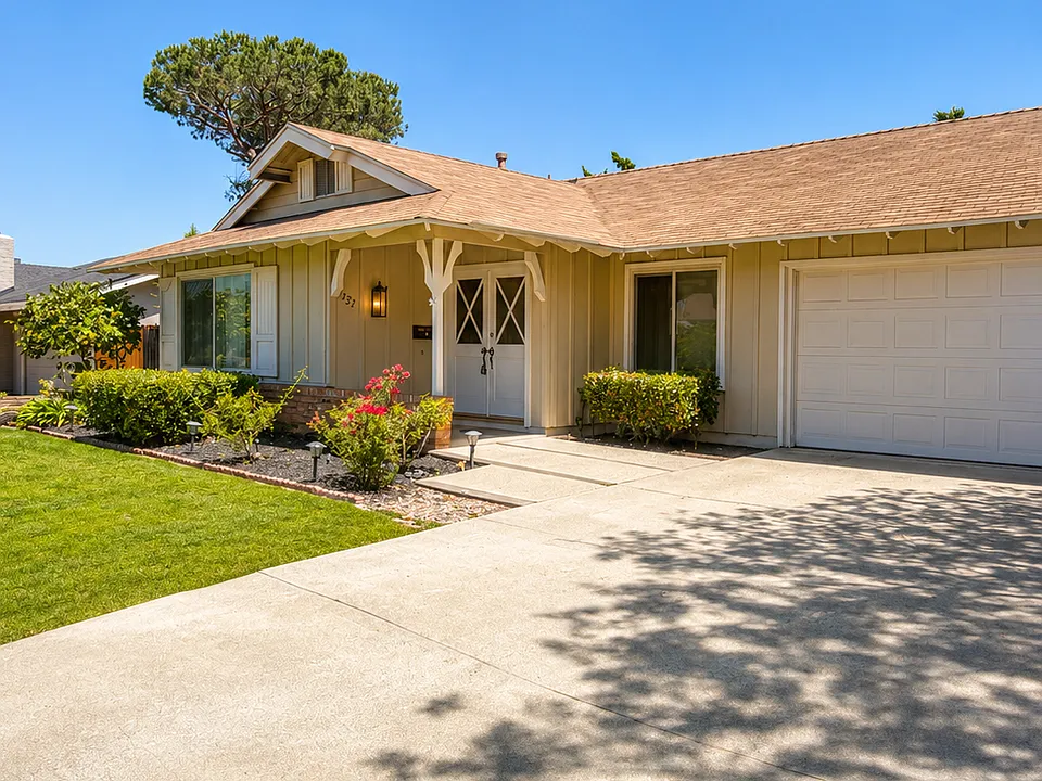 1521 Oak Hill Dr