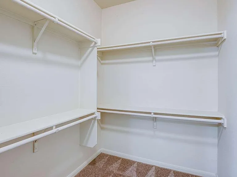William Cannon Apartments — Photo 11