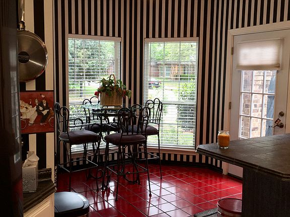 Breakfast Room