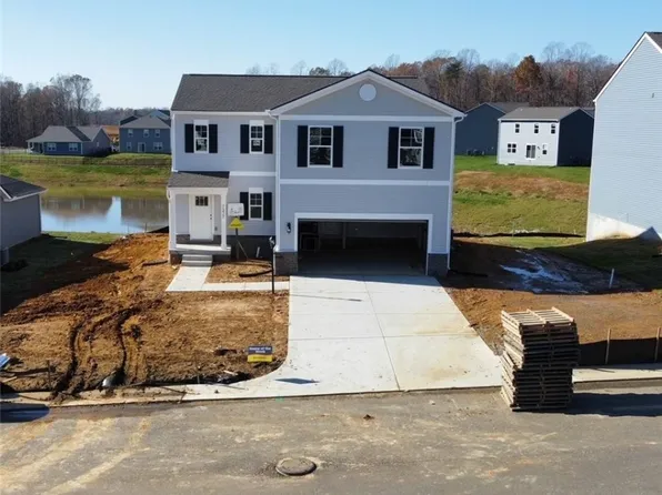 7377 Fougere Pl, New Kent, VA 23124