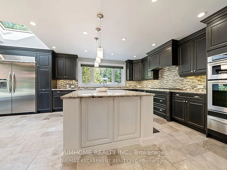 1300 Braeside Dr — Photo 23