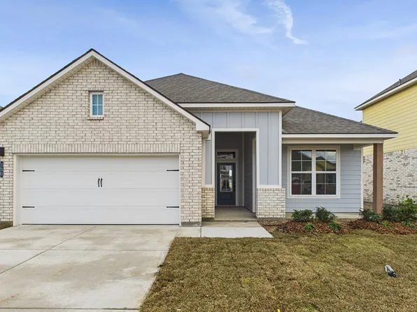 130 Belle Lake Dr, Lafayette, LA 70506