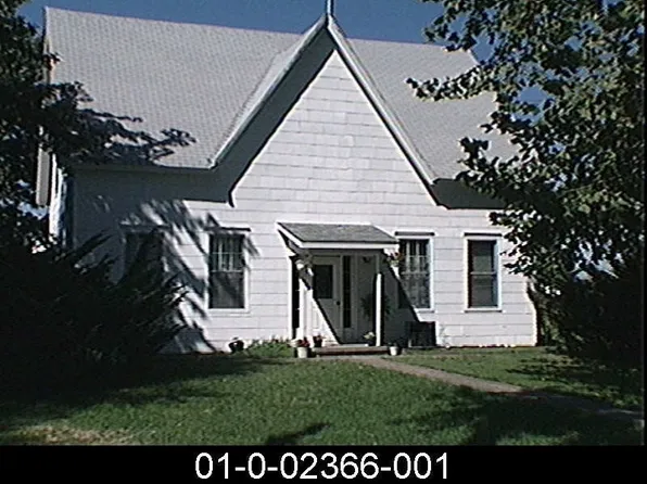 208 Poplar St, Ashmore, IL 61912