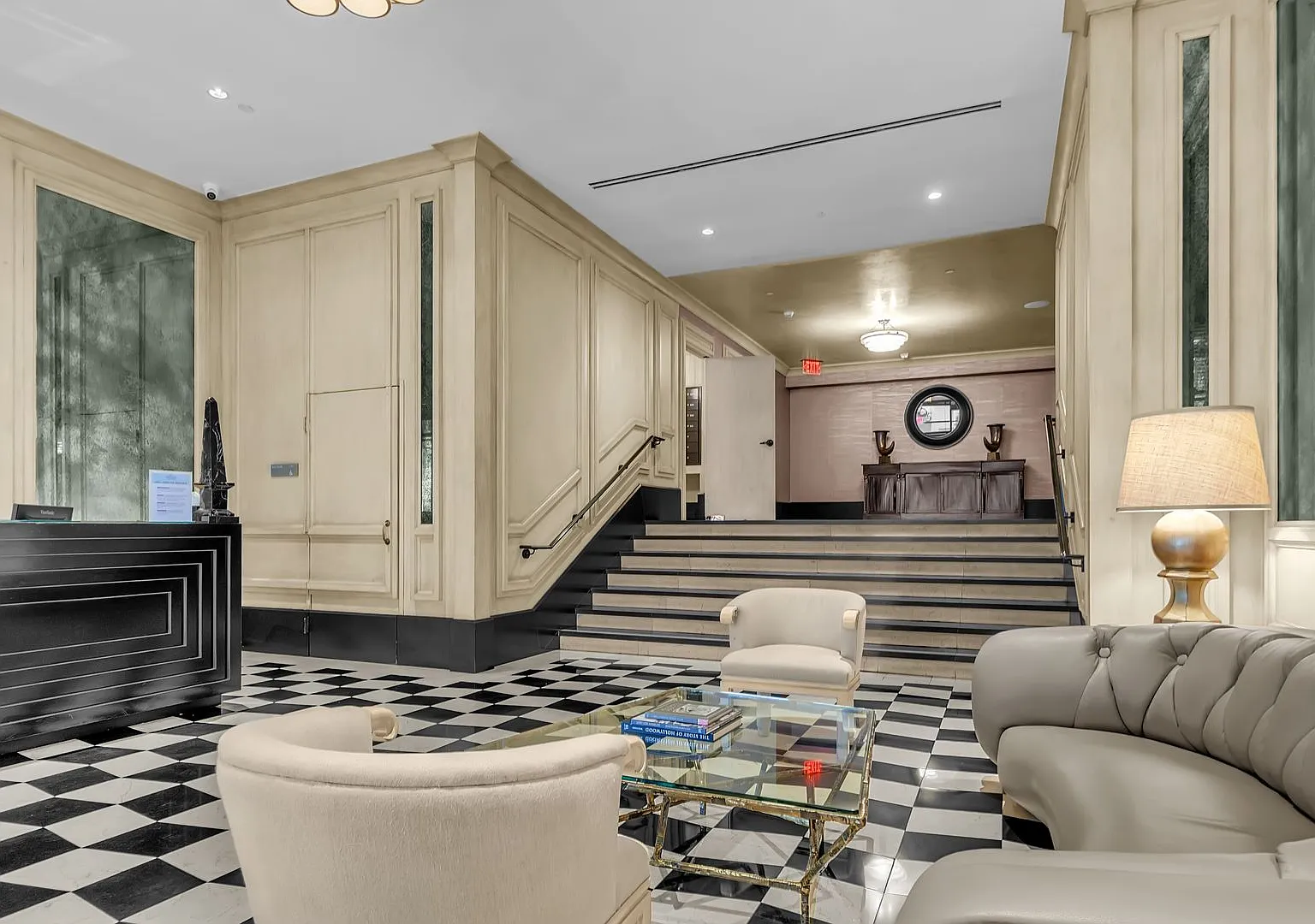 Spacious 1-Bedroom Loft-Style Condo at Historic Broadway Hollywood — Photo 3