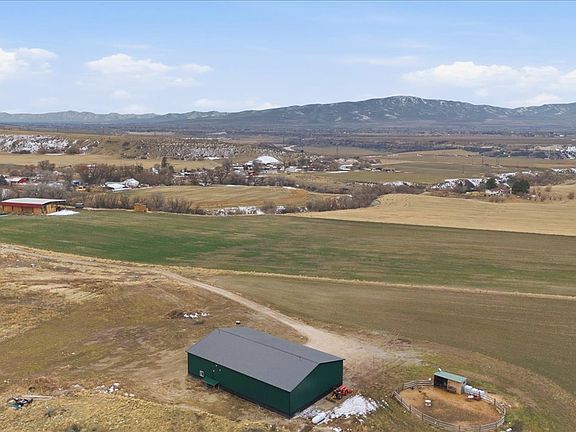 2nd image of 16418 N Beaver Dam Rd