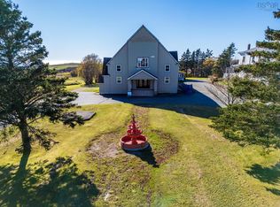 5201 Highway 1, Salmon River, NS B0W2Z0