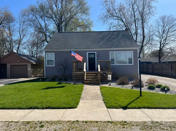 712 N Sangamon Ave, Gibson City, IL 60936