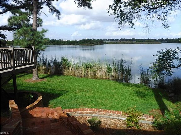 2nd image of 8536 Culfor Cres