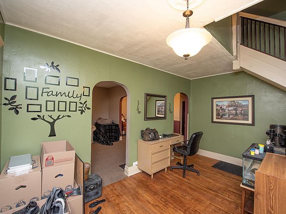 5th image of 215 S Grant Ave