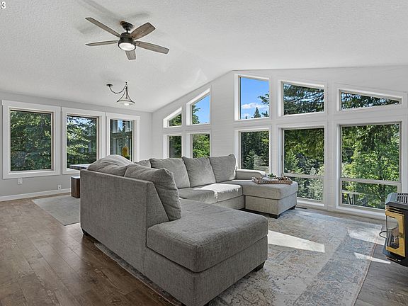 5th image of 23603 NE 243rd Ct