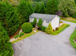 22 Independence Blvd, Asheville, NC 28805