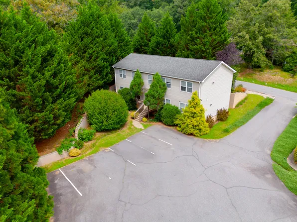 22 Independence Blvd, Asheville, NC 28805