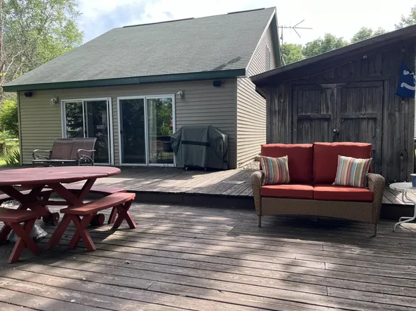 3591 W Huckleberry Trl, Farwell, MI 48622