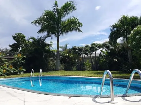 1718 SE 14th Ter, Cape Coral, FL 33990