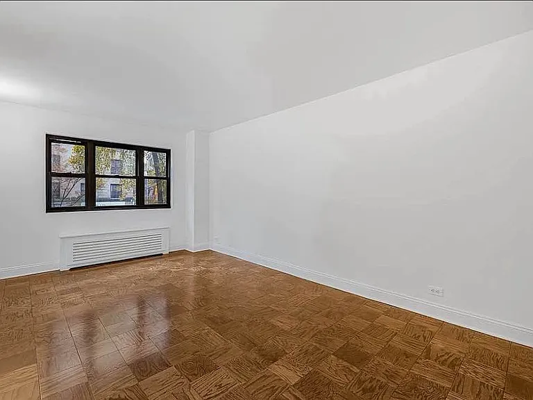 165 E 35th St #10FG — Photo 7