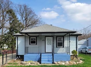 132 Holland Ct, Creve Coeur, IL