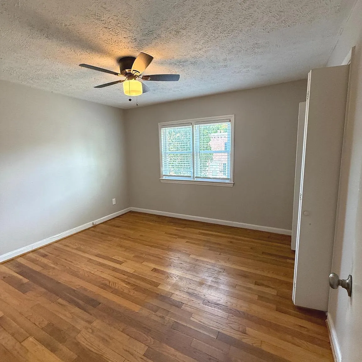 Iverson Village Condo — Photo 4